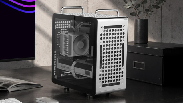Qube 540 Special Stainless Steel: Cooler Masters Gehäuse spiegelt mit Edelstahl-Hülle